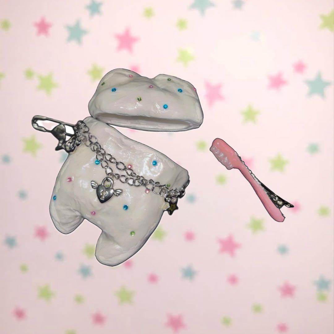 ODDiTEETH AirPods Pro ケース wishcore Y2K