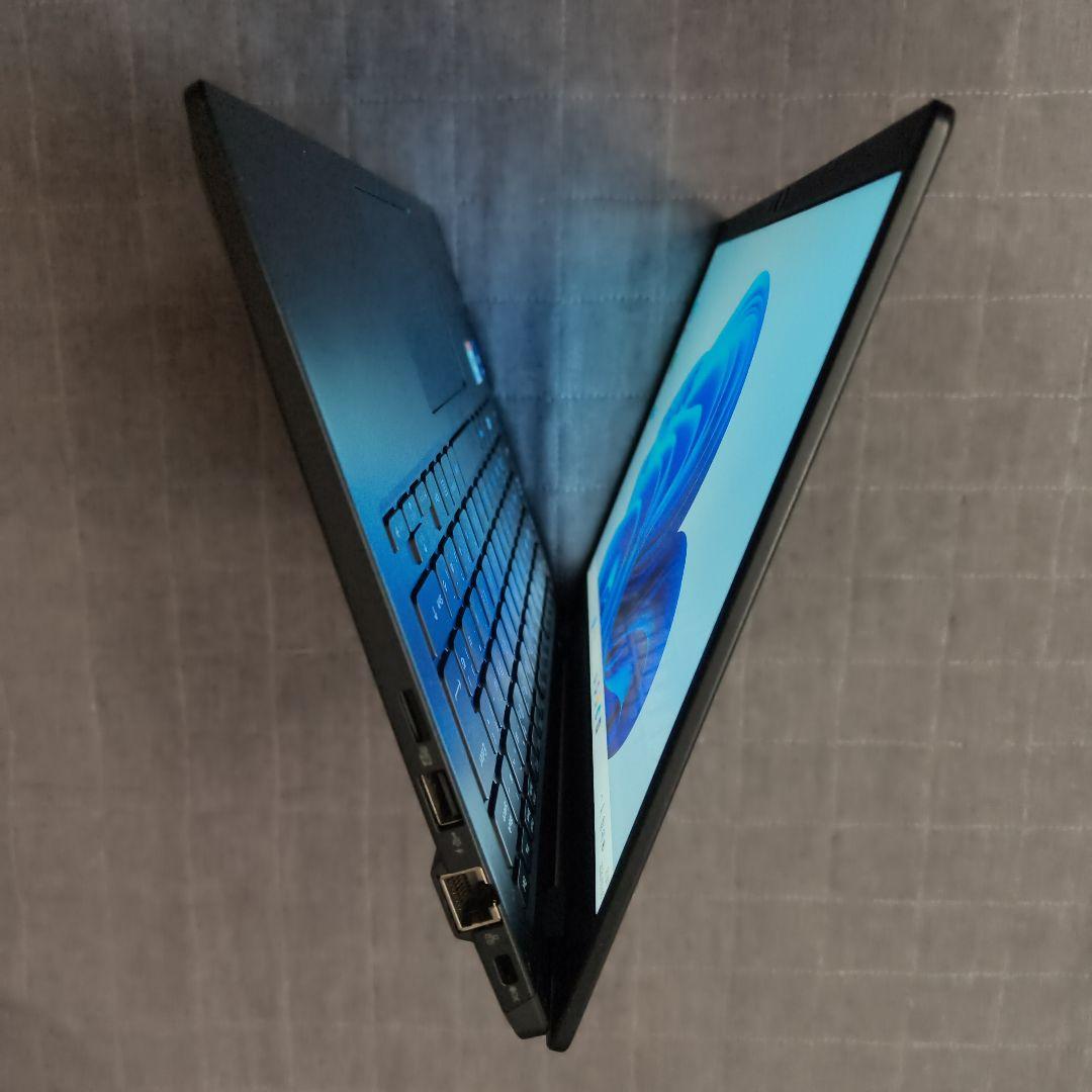 超美品 Dynabook 超軽量 驚速 12世代i5 16GB 1TB 37