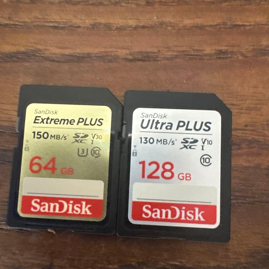 JVCビデオカメラ☆EverioR☆GZ-RX690-Dオレンジ