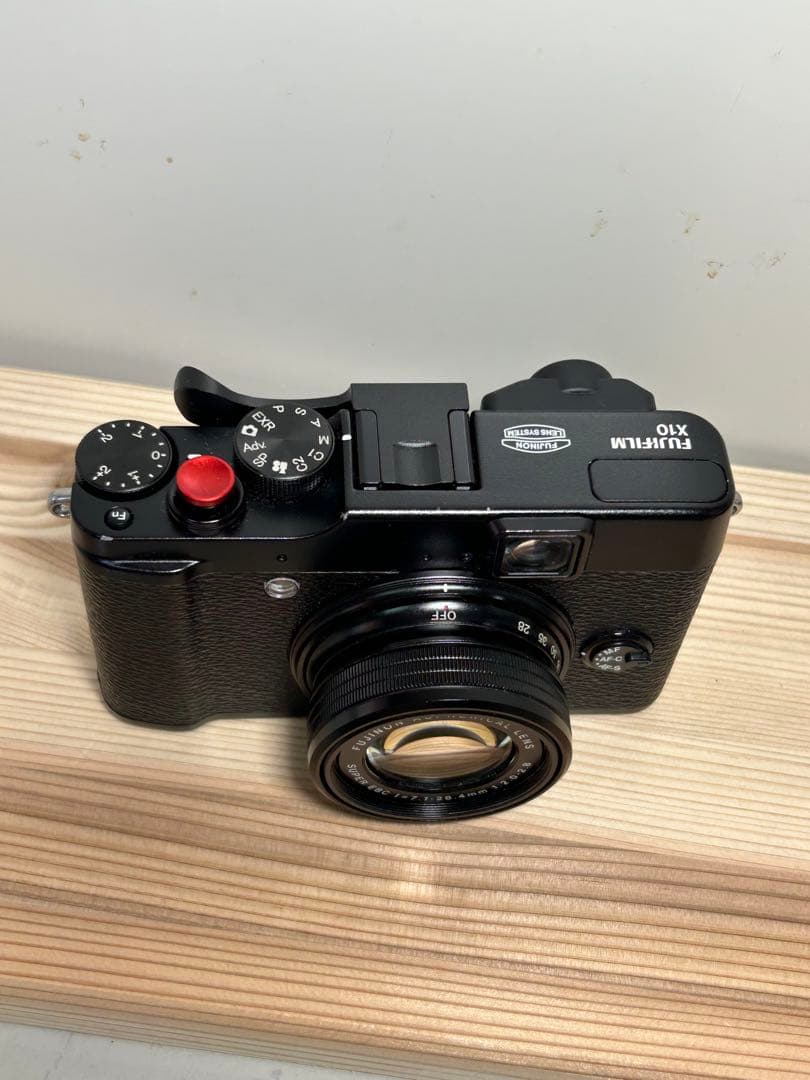 【S/H様】FUJIFILM X10 デジタルカメラ 【良品・付属品多数】