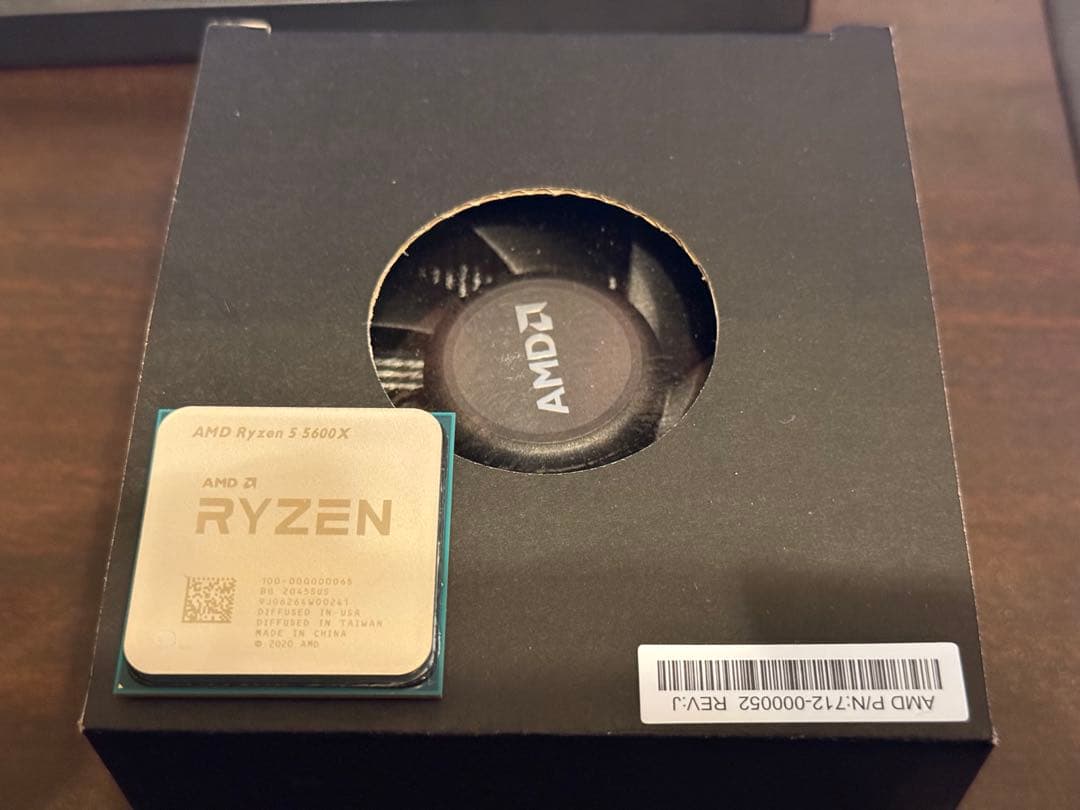 AMD Ryzen 5 5600X CPU リテールクーラー付