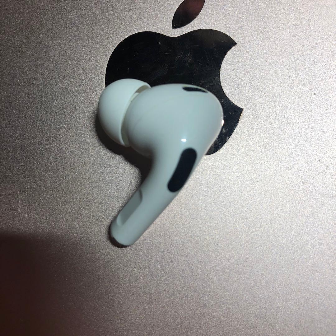 Apple AirPods Pro 第2世代　lightning 左耳　左側