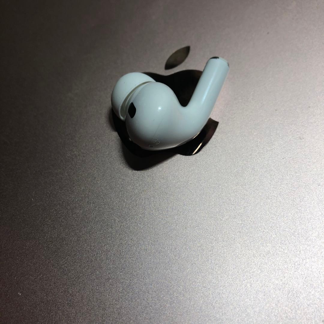 Apple AirPods Pro 第2世代　lightning 左耳　左側