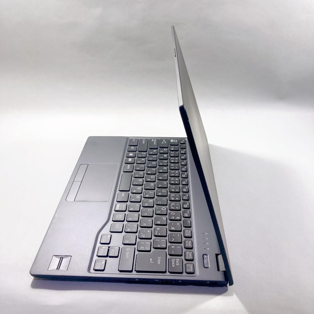 w132✨美品 /超軽量/Wi-Fi/爆速SSD/Office付✨ノートパソコン
