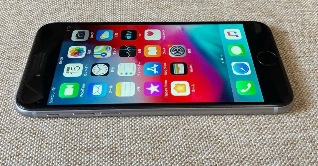 iPhone6 バッテリー最大98% A1586 16G docomo