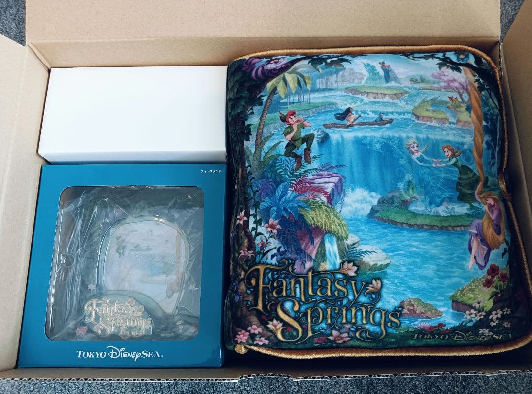 【新品·未使用】ファンタジースプリングス / クッション / 写真立て