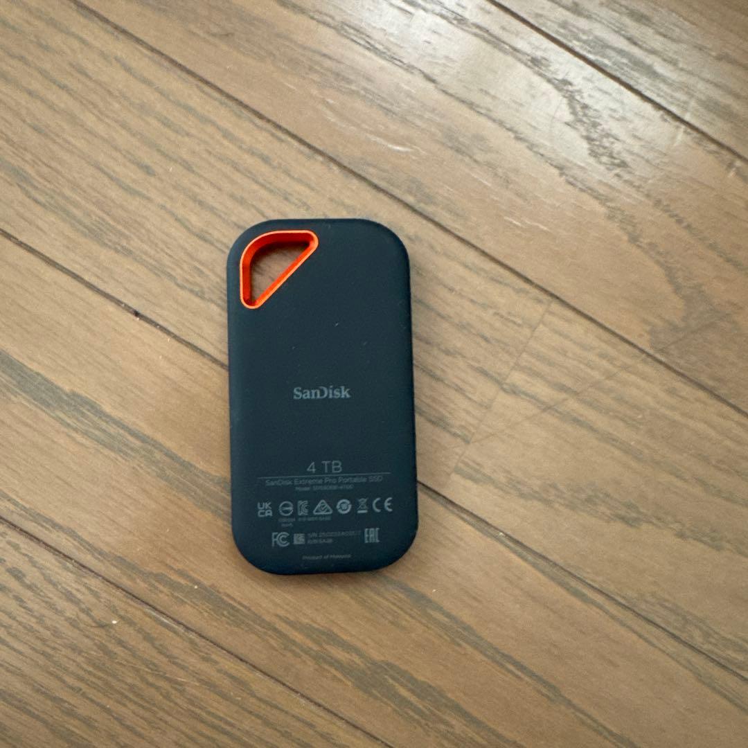 SanDisk 外付けSSD 4TB
