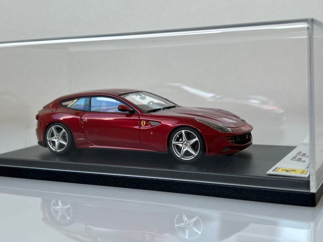Ferrari looksmart FF 1/43 ミニカー 赤