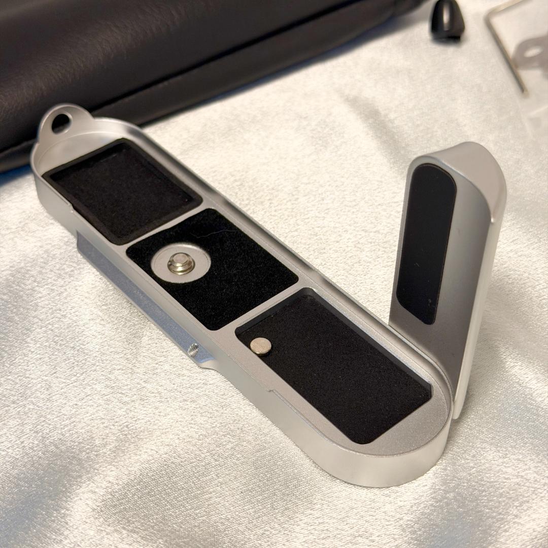 ライカ M10 シリーズ対応 L型クイックリリース カメラグリップ シルバー