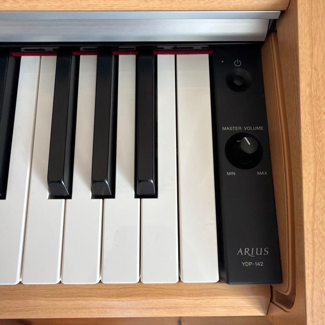 Yamaha ARIUS YDP-142 電子ピアノ
