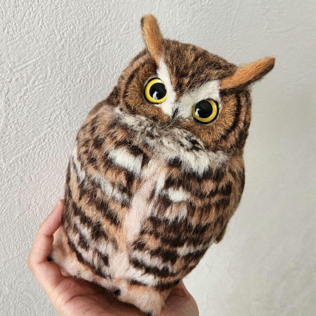 羊毛フェルト製置物　アメリカワシミミズク　高さ約19㎝