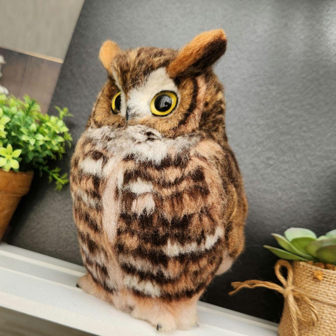 羊毛フェルト製置物　アメリカワシミミズク　高さ約19㎝