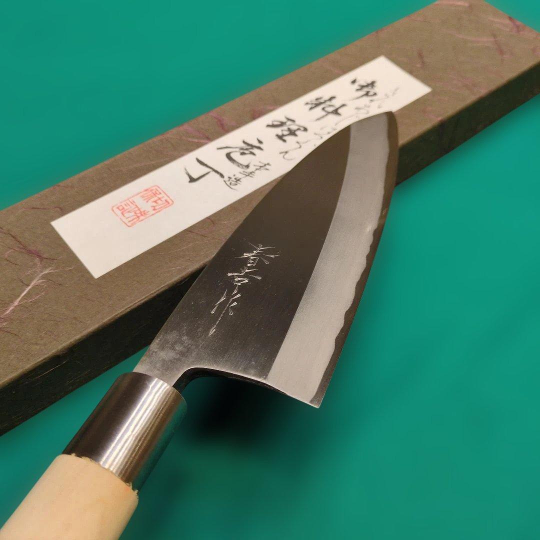 《安来白鋼》出刃包丁　６寸 　180ミリ