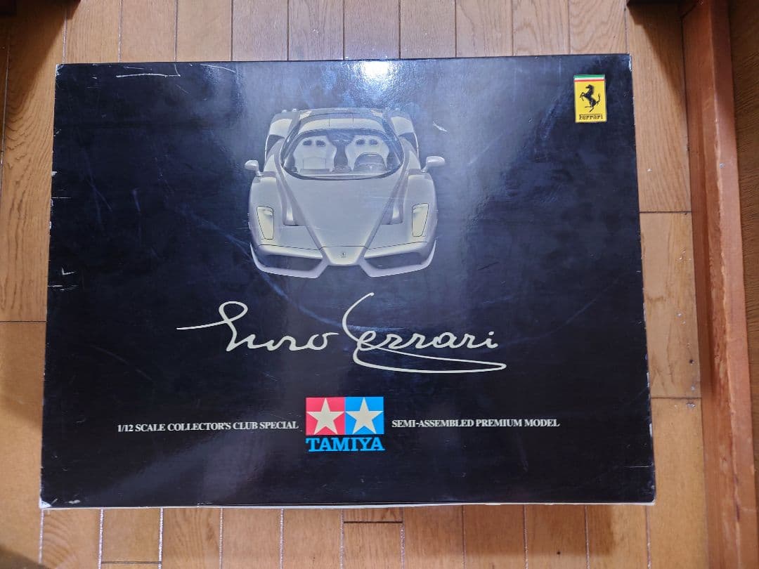 タミヤ1/12エンツォフェラーリセミアッセンブルモデル