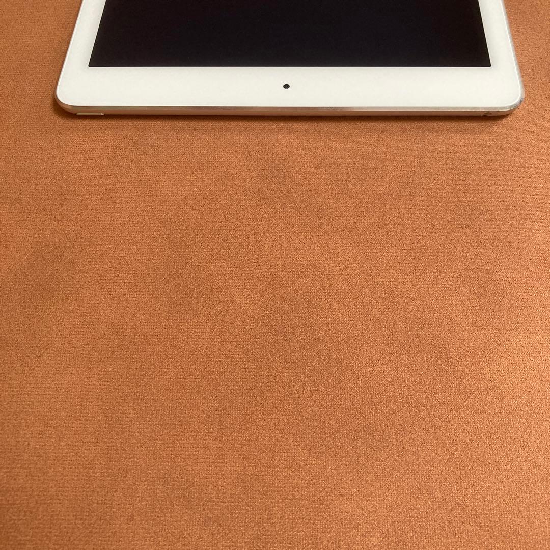 956 電池ほぼ新品☆iPad Air2 第2世代 16GB WIFIモデル☆