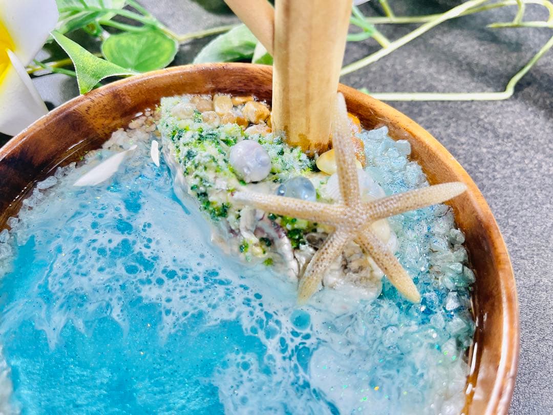 “青い海が広がるキーホルダーがかけられるオブジェ✨”
