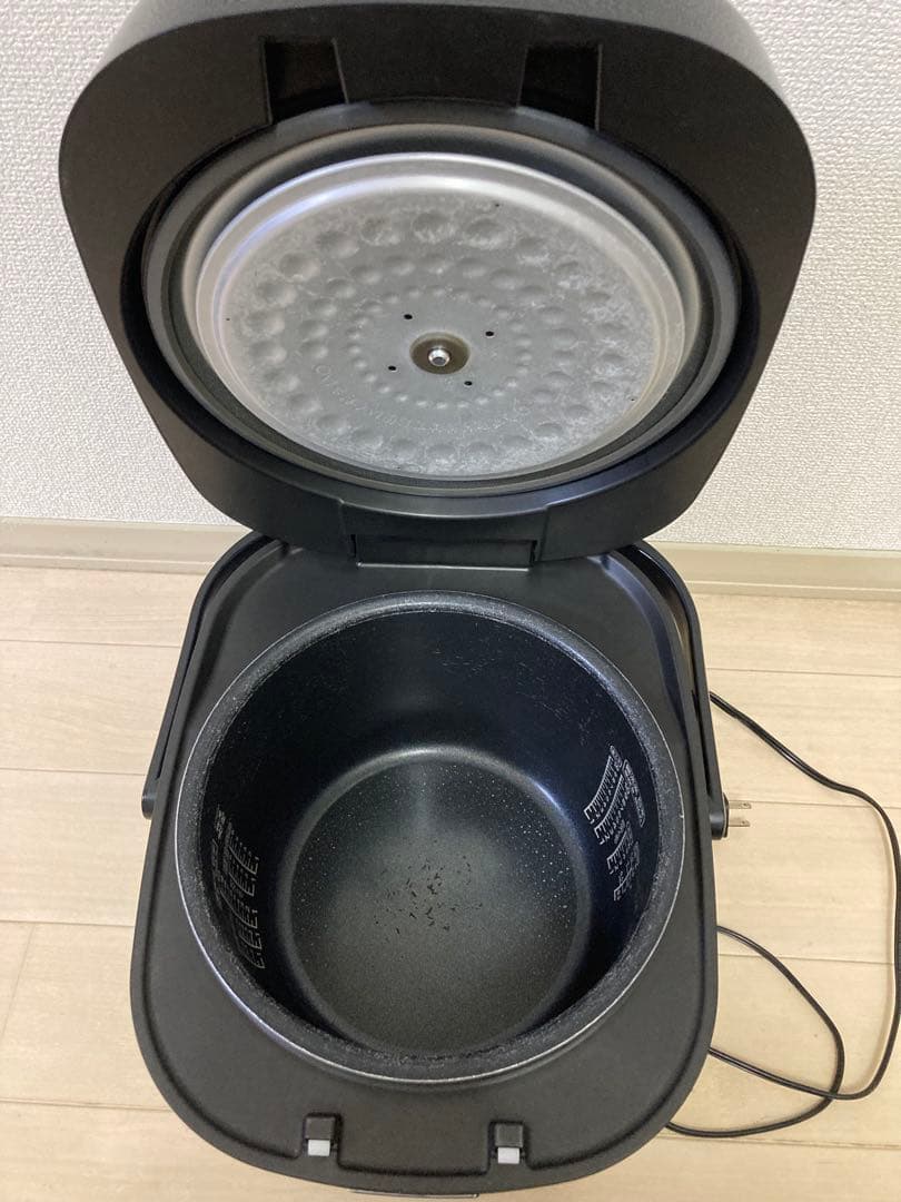 炊飯器 一升 10合 アイリスオーヤマ 安い 大型 大きい 新生活 ブラック