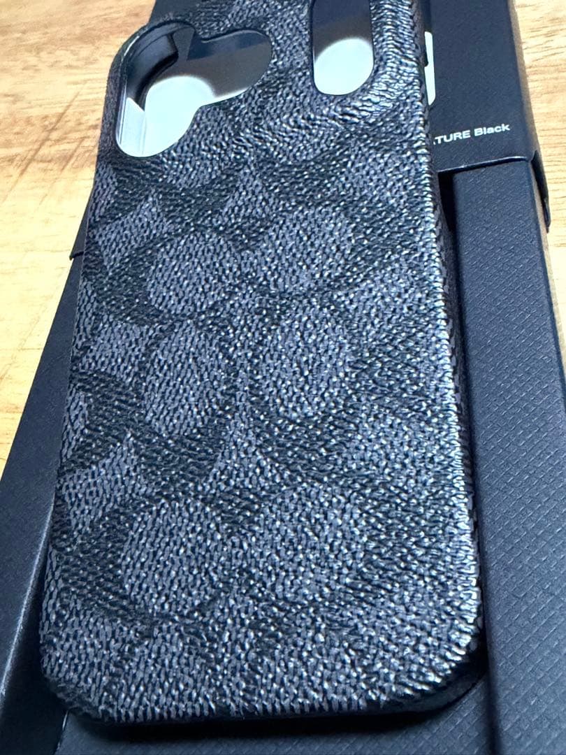 COACH iPhone 17Pro用ケース ブラック