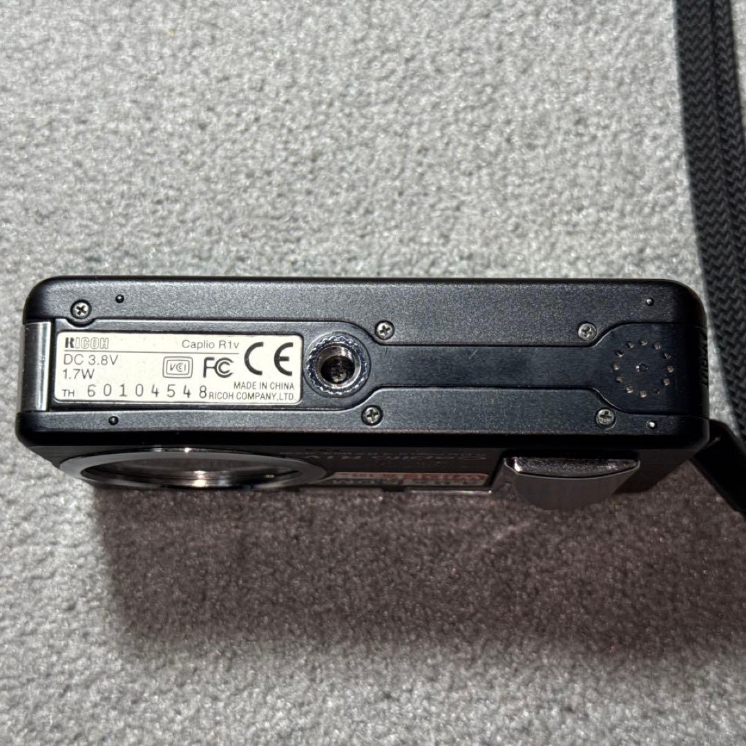 ☆動作OK RICOH R1v オールドコンデジ 乾電池OK