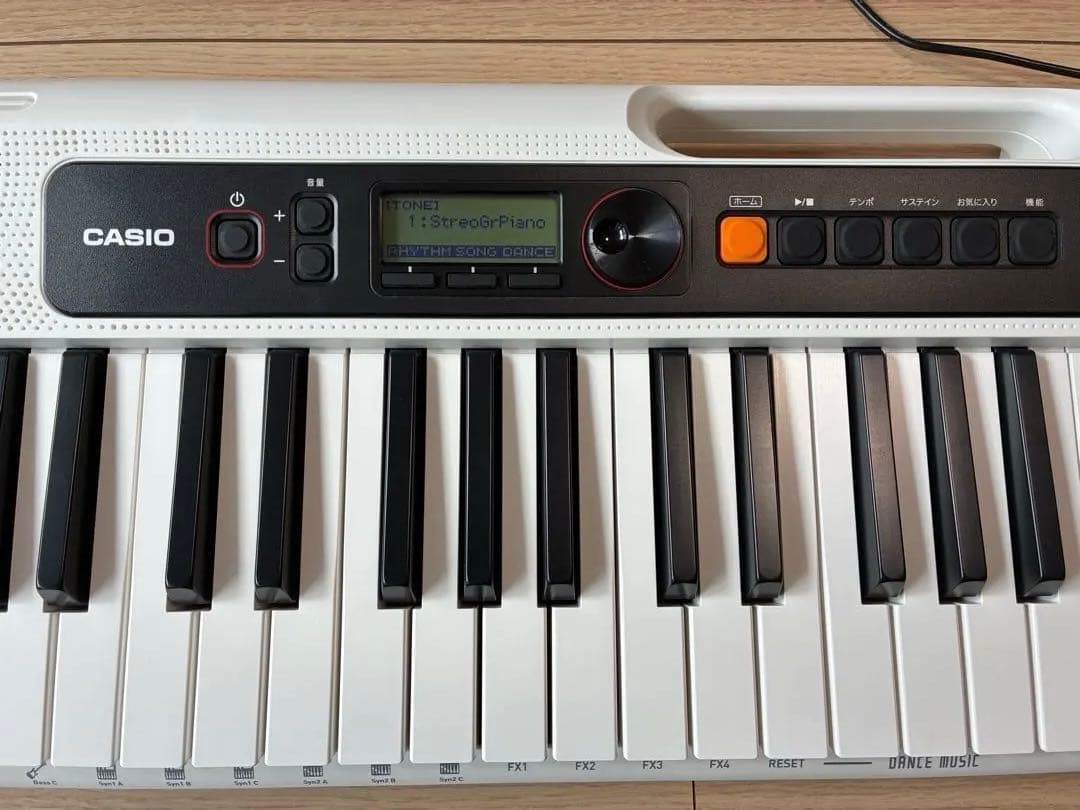 20年製 CASIO CT-S200 電子キーボード 61鍵盤