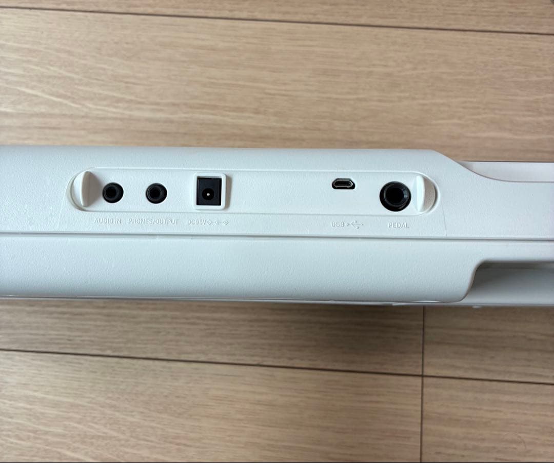 20年製 CASIO CT-S200 電子キーボード 61鍵盤