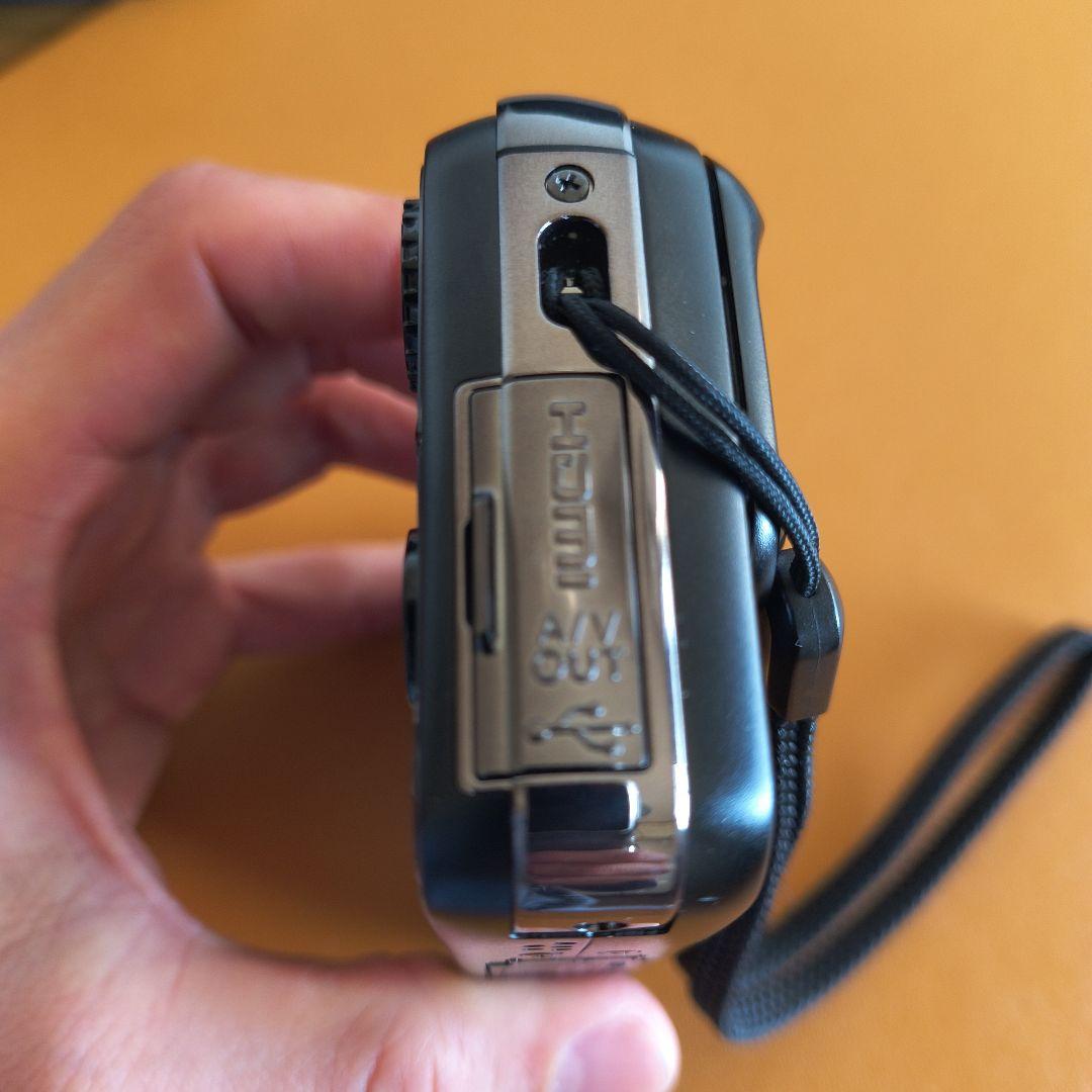 【極美品】FUJIFILM FINEPIX REAL 3D W3