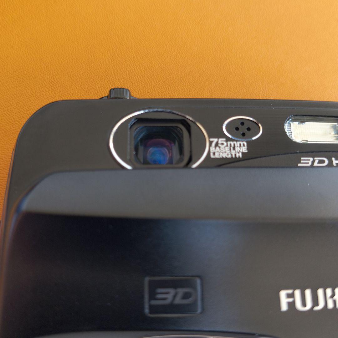 【極美品】FUJIFILM FINEPIX REAL 3D W3