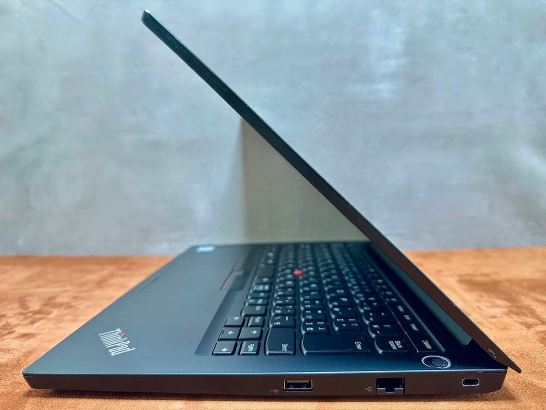 Windowsノート本体 Lenovo ThinkPad E14 i3-10110U 8GB|2226