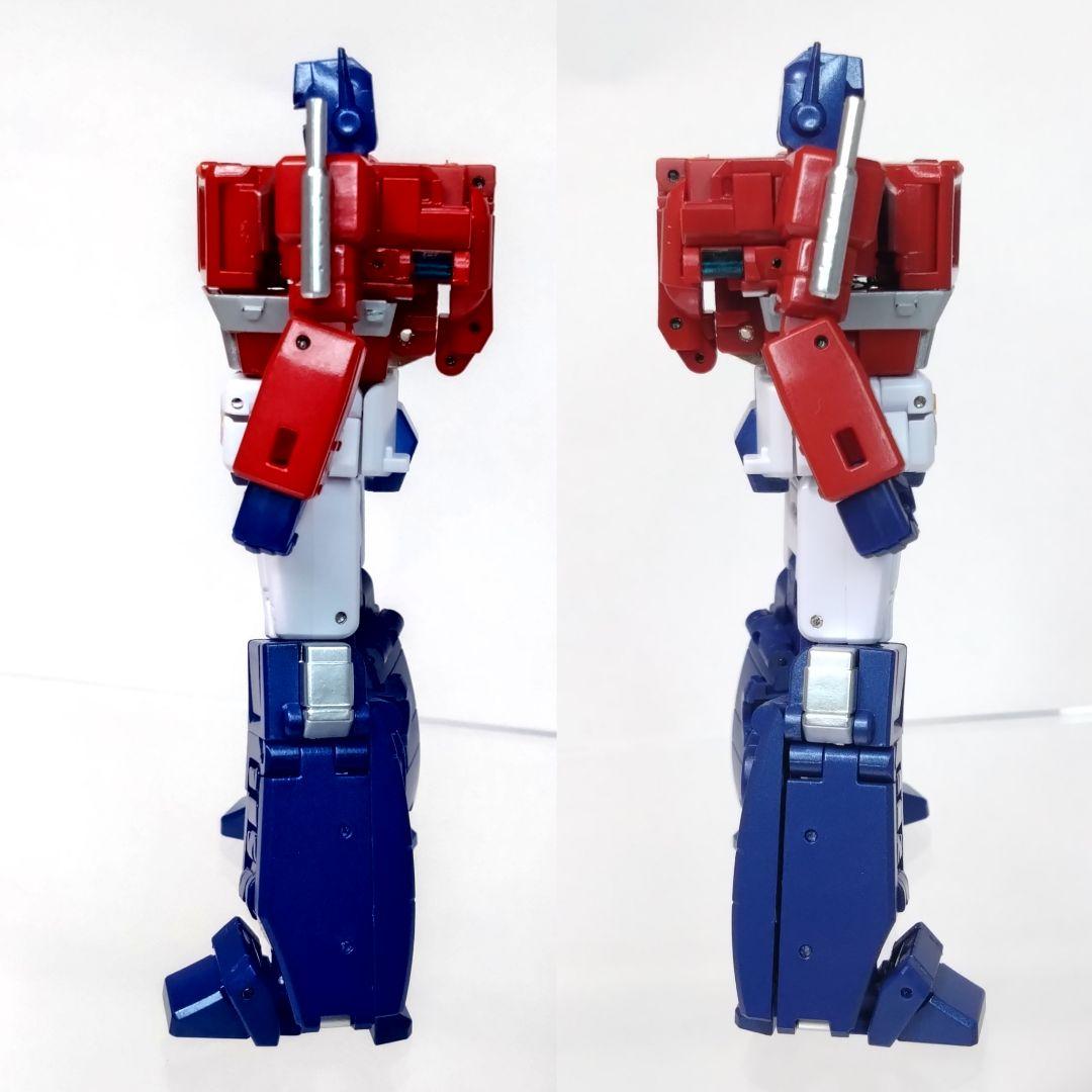 NEWAGE製 トランスフォーマー非正規 コンボイ(オプティマスプライム)風ロボ