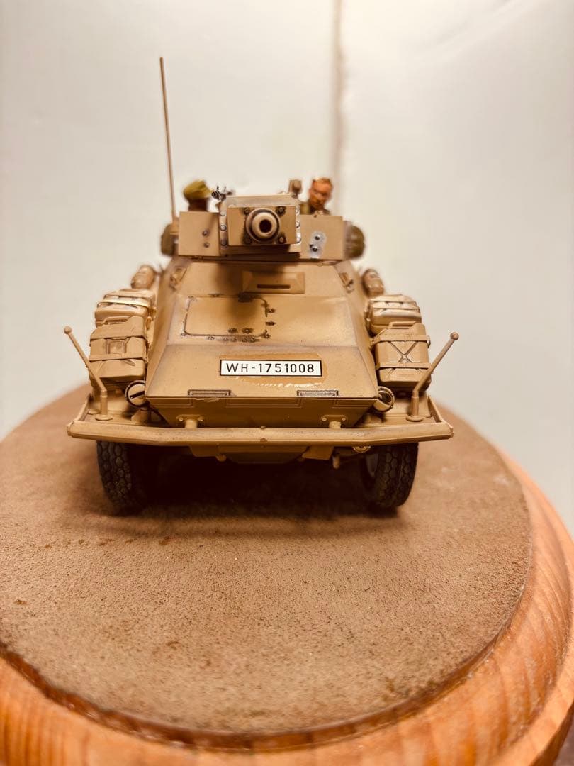 1/35 ドイツ軍8輪重装甲車7.5cm砲搭載