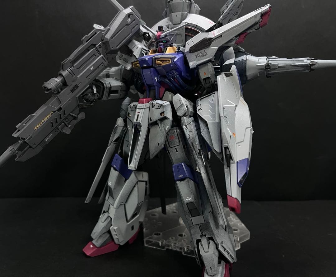 ガンプラ全塗装完成品　MG プロヴィデンスガンダム