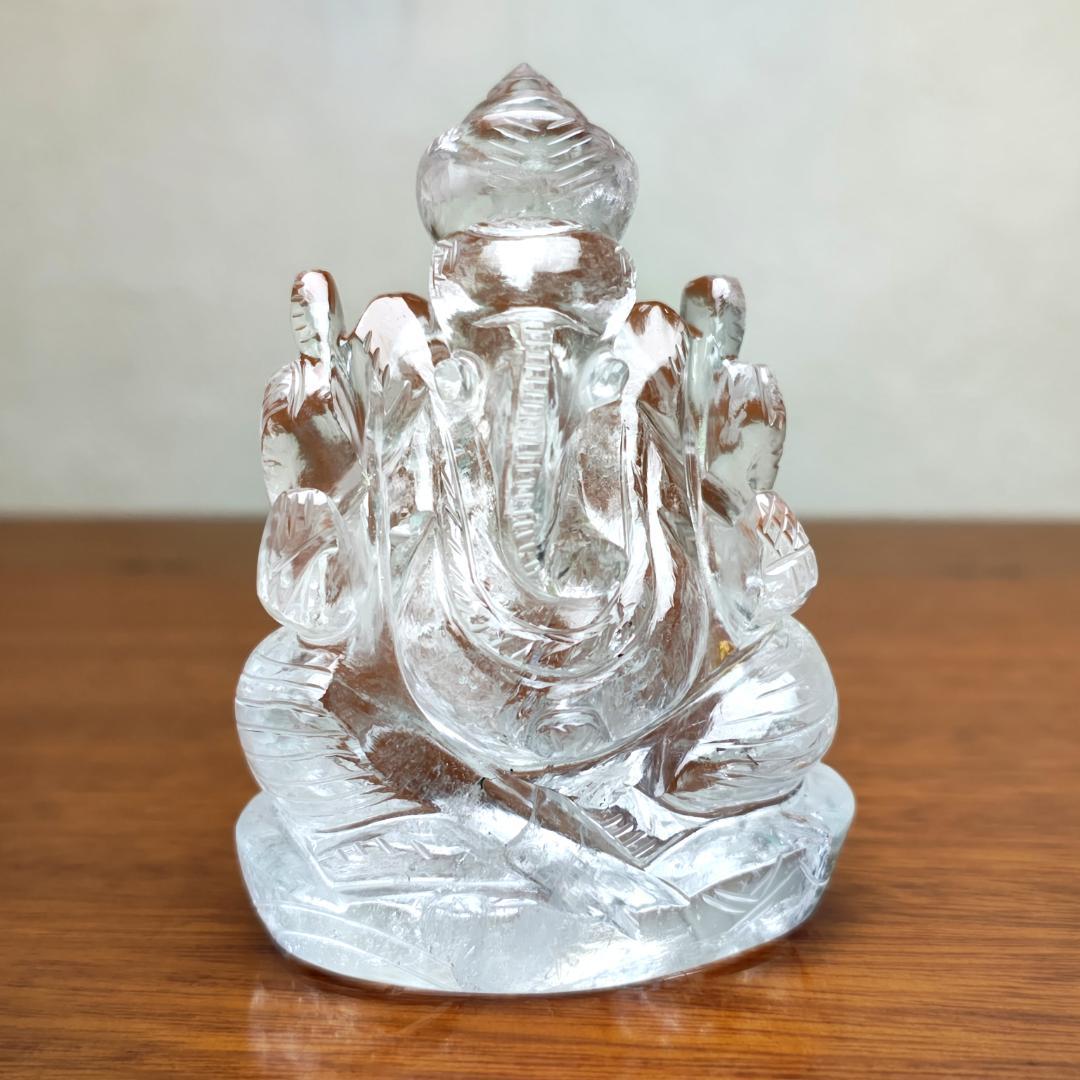【No,5】ネパール ヒマラヤ水晶製 インドの神様 ガネーシャ立像 金運成就
