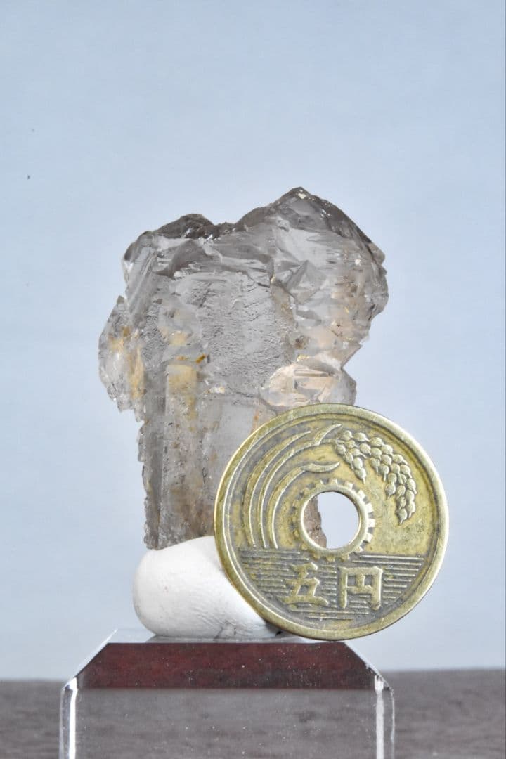 ザギ・マウンテン産 スモーキーアイスクリスタル