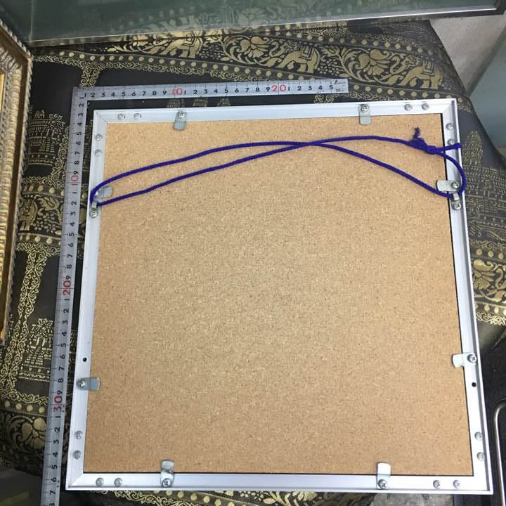 ボール遊びをする絵画