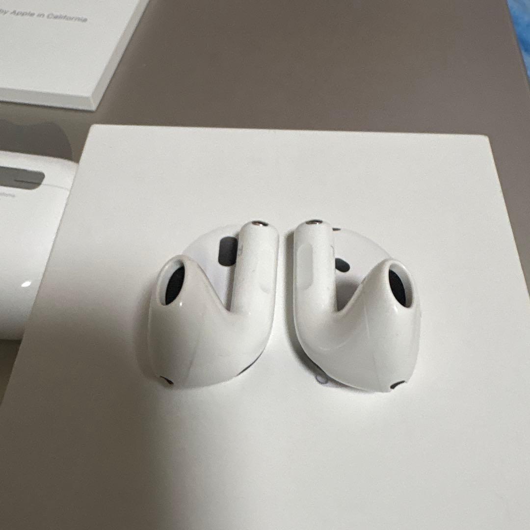 AirPods4 PXP73J/A エアーポッズ4 ワイヤレスイヤホン　刻印あり