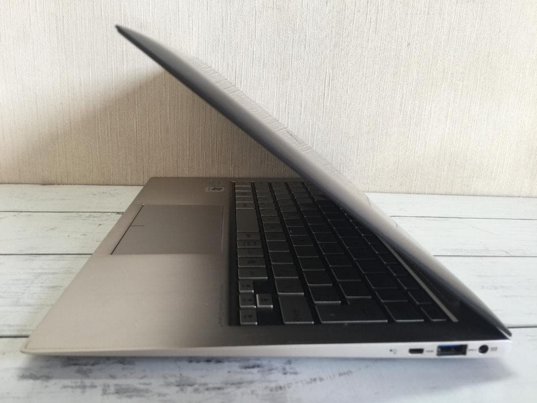 ASUS UX21E 11.6 型 薄い・軽い/SSD/Office/Win11