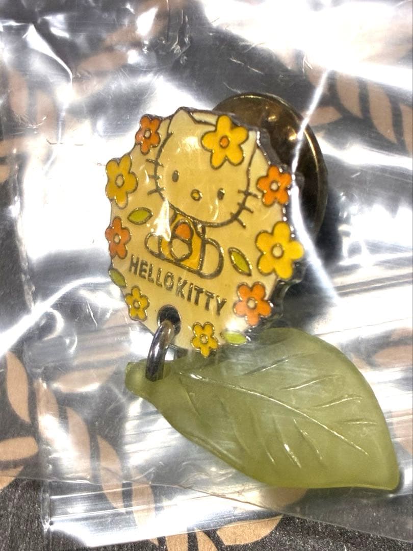 ★新品未使用★非売品 ★激レア★ ベビーキティ　ピンバッチ　8点