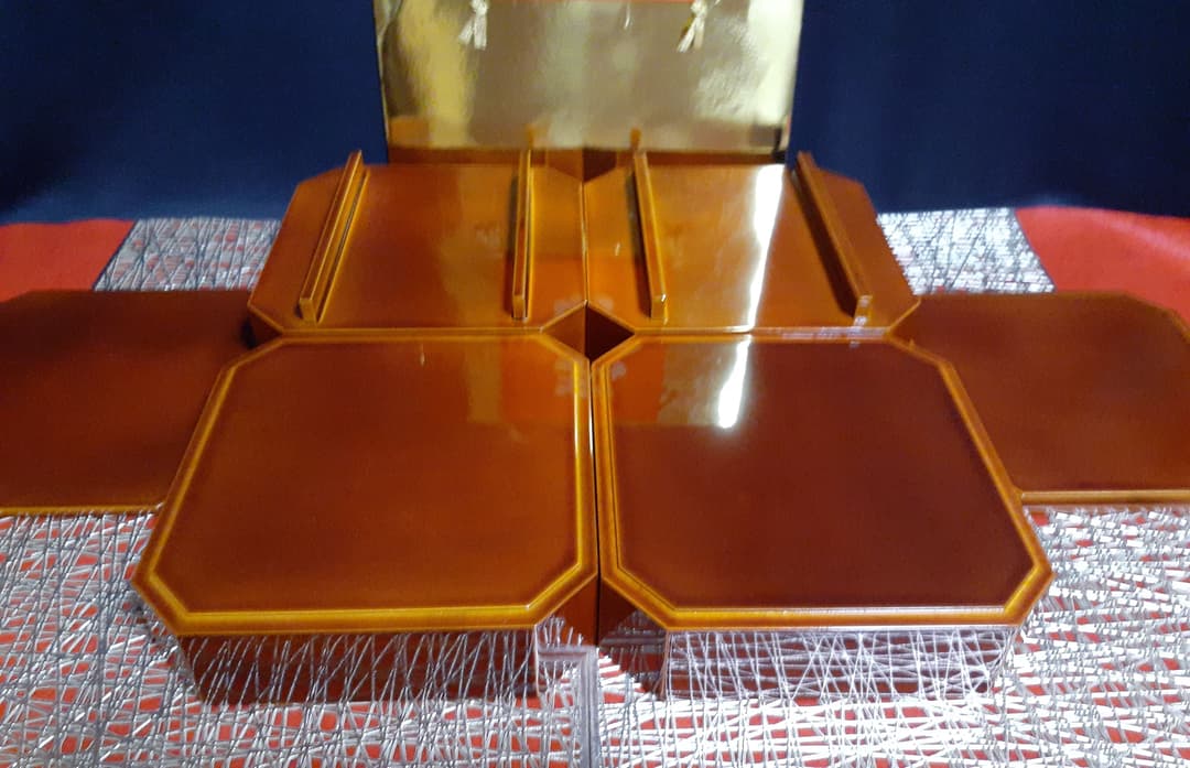 《特製 塩田 由治謹製》溜 天然木 屠蘇器