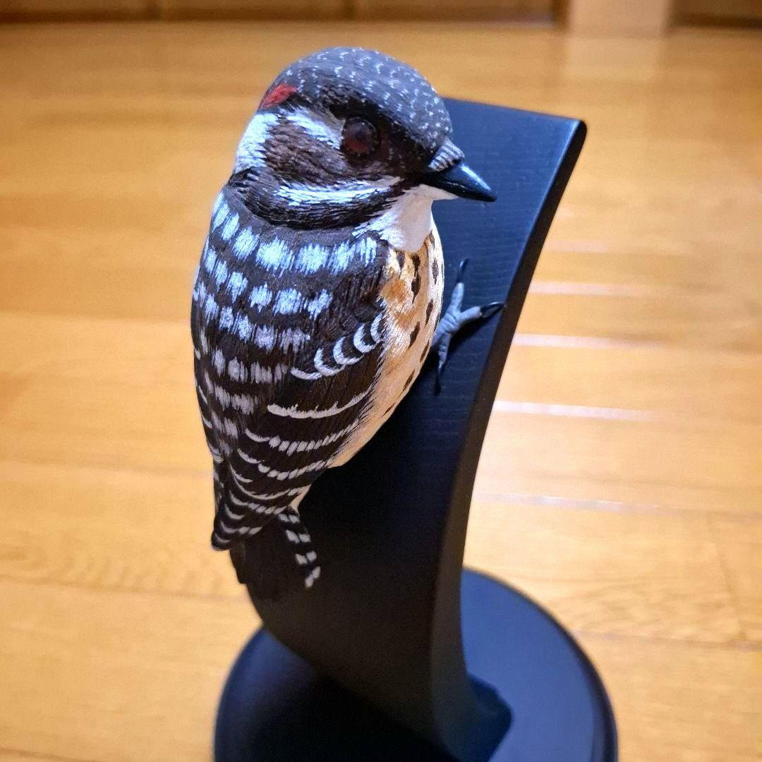 コゲラ　バードカービング　木製のリアルな鳥の置物