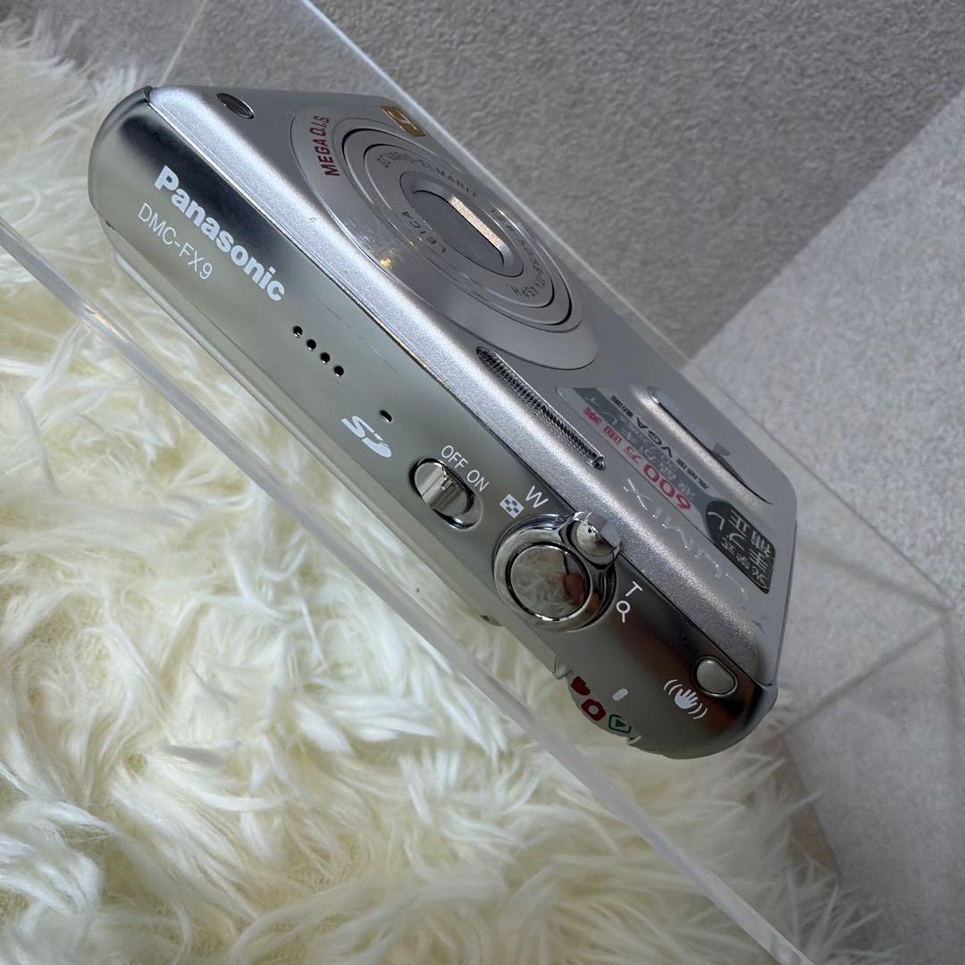 【美品】LUMIX DMC-FX9 シルバー パナソニック