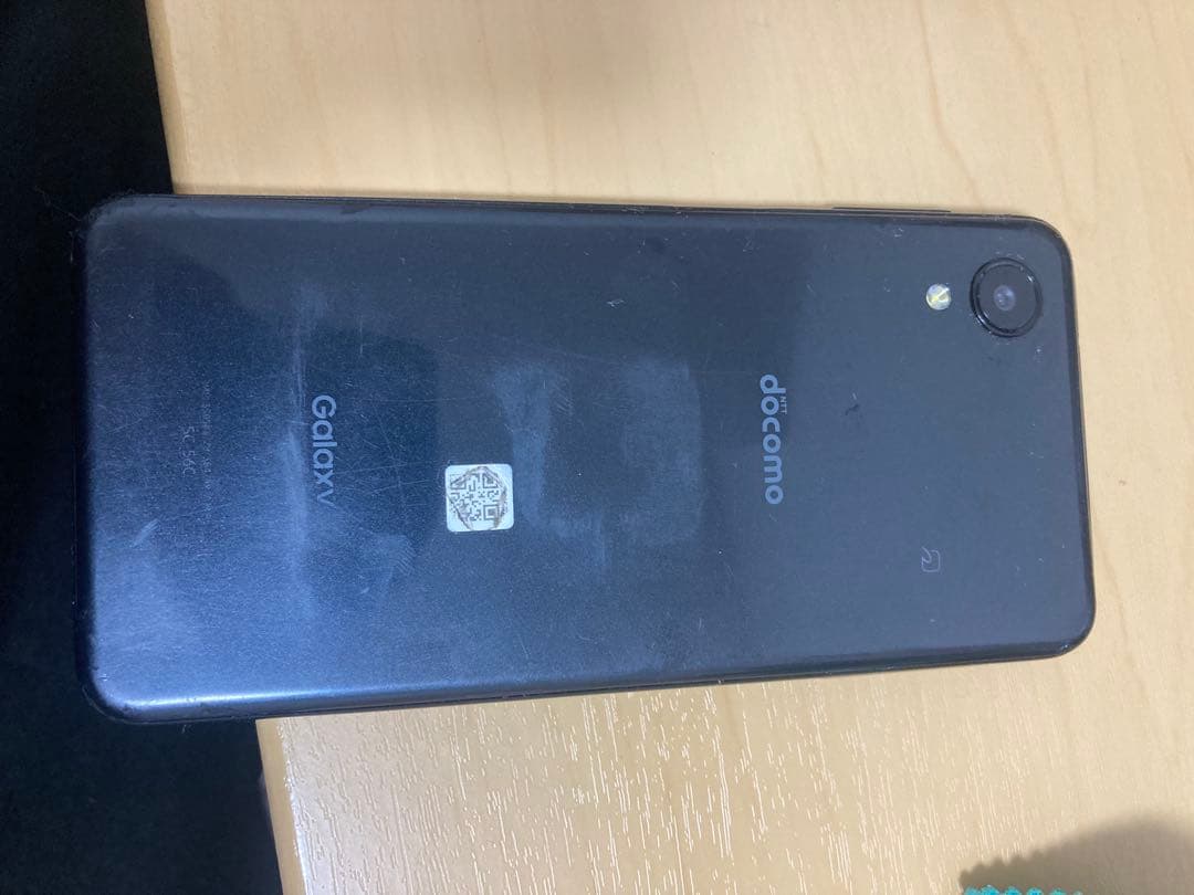 Ｍ*Ｔ様 Galaxy スマートフォン docomo ひび割れあり 箱付き
