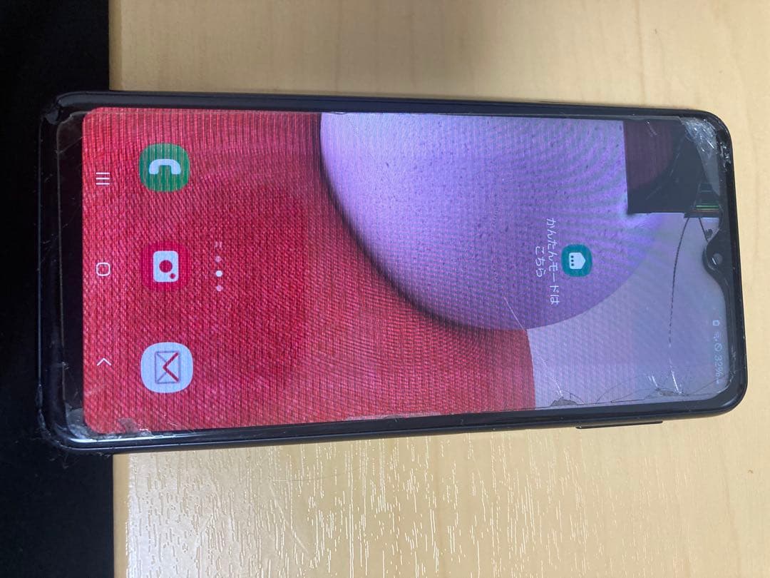 Ｍ*Ｔ様 Galaxy スマートフォン docomo ひび割れあり 箱付き