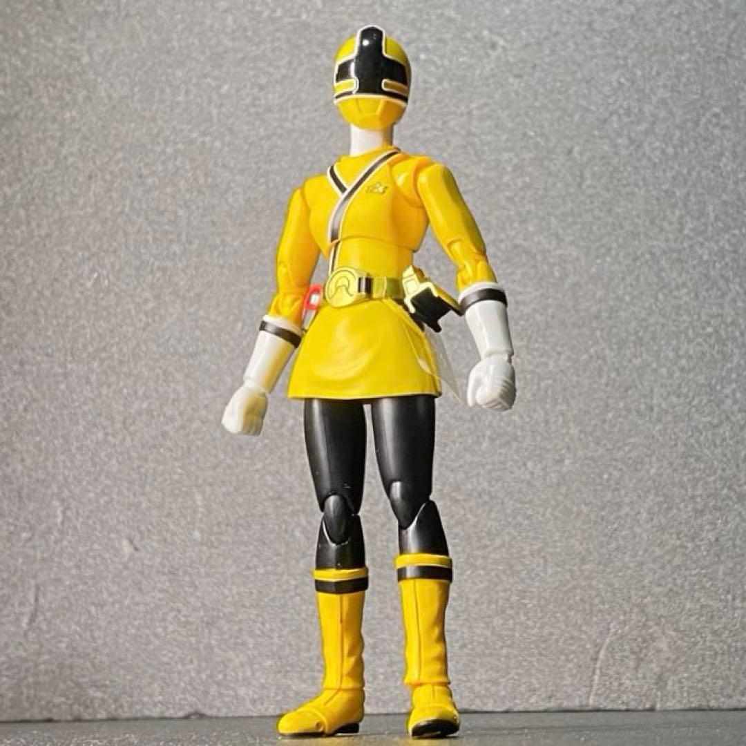 シンケンイエロー S.H.Figuarts 侍戦隊シンケンジャー 黄色 黄