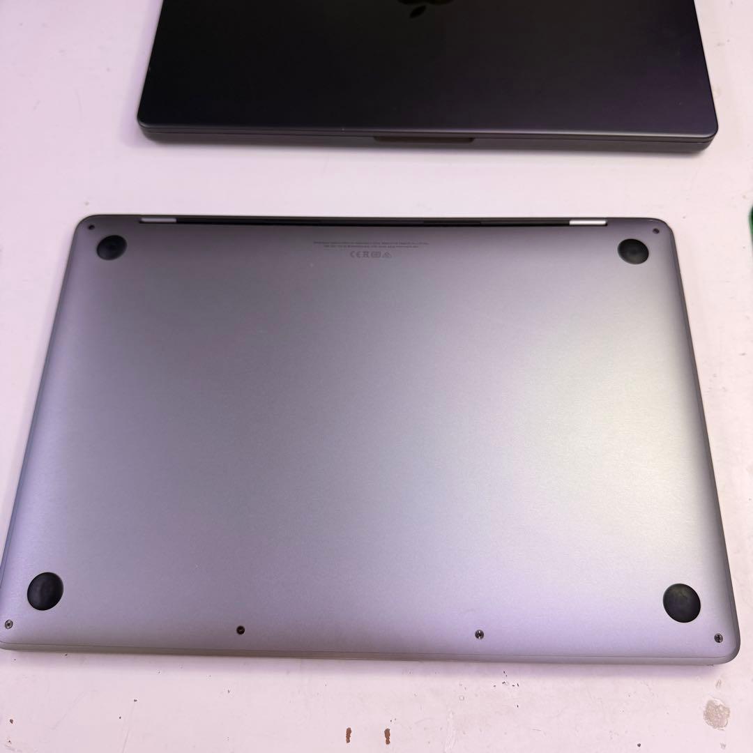 Apple MacBookPro 13インチ i5搭載　8GB/128GB極美品