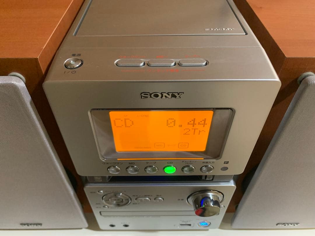 SONYミニコンポ CD・MD・テープ・ラジオ・ウォークマン対応（リモコン付き）