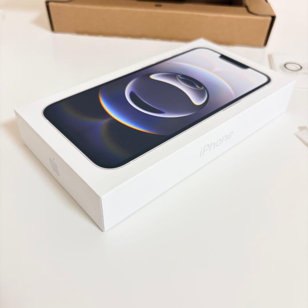 残債なし iPhone 16e 128GB ホワイト SIMフリー 新品ケース