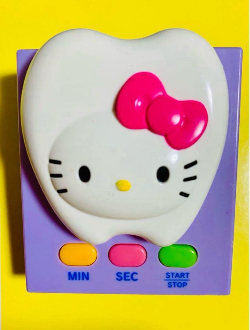 サンリオ　ハローキティちゃんグッズ　歯　タイマー　小物入れ　ケース　アクスタ