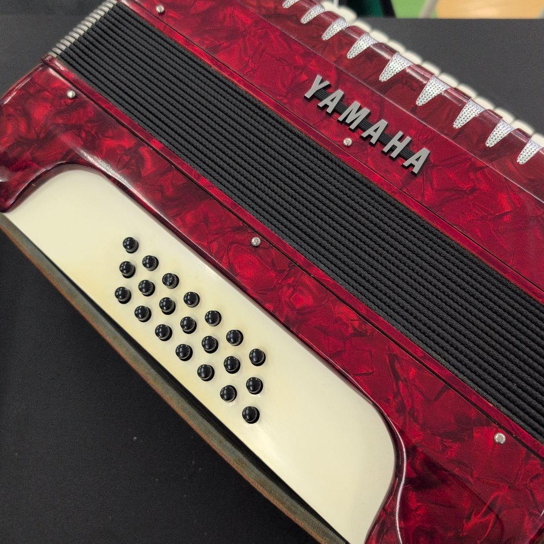 Yamaha アコーディオン 赤 32鍵