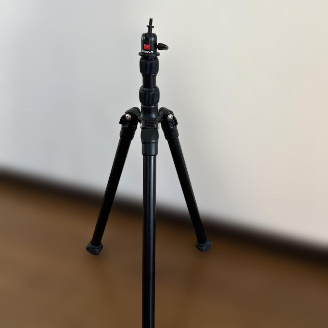 再値下げ‼️Nebula Capsule プロジェクター 本体 三脚付き