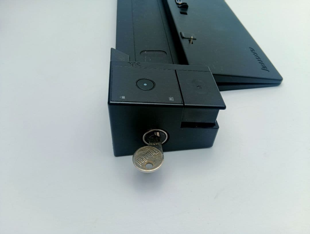 ThinkPad X260 + 純正ドック 40A2セット